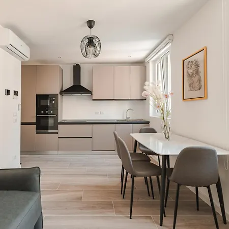 Hurban Anastasio 12 Park Apartment Trieste
