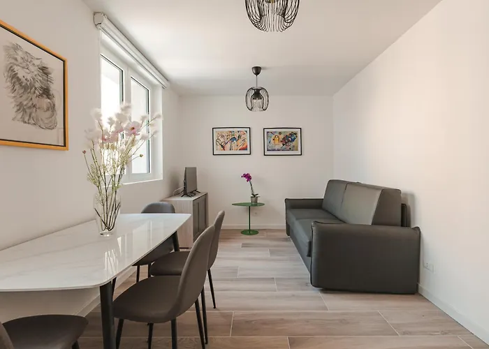 Hurban Anastasio 12 Park Daire